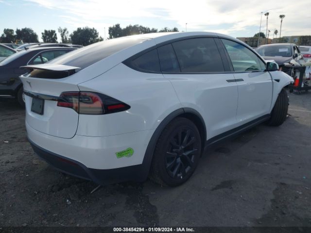 7SAXCBE50PF378890  tesla model x 2022 IMG 3