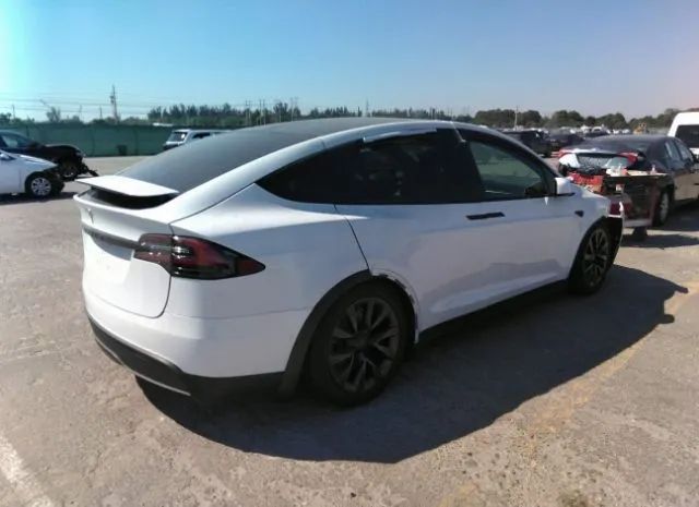 7SAXCBE53NF331477  tesla model x 2022 IMG 3