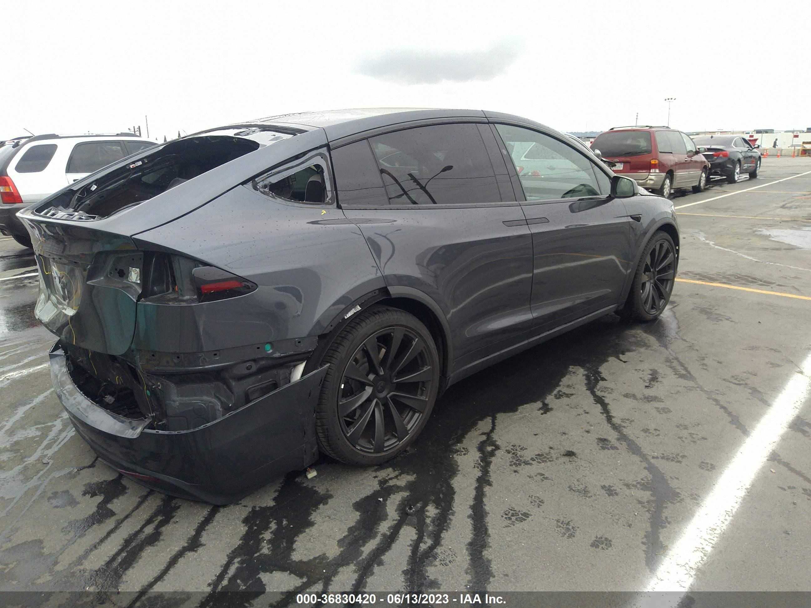 7SAXCDE57NF346172  tesla model x 2022 IMG 3