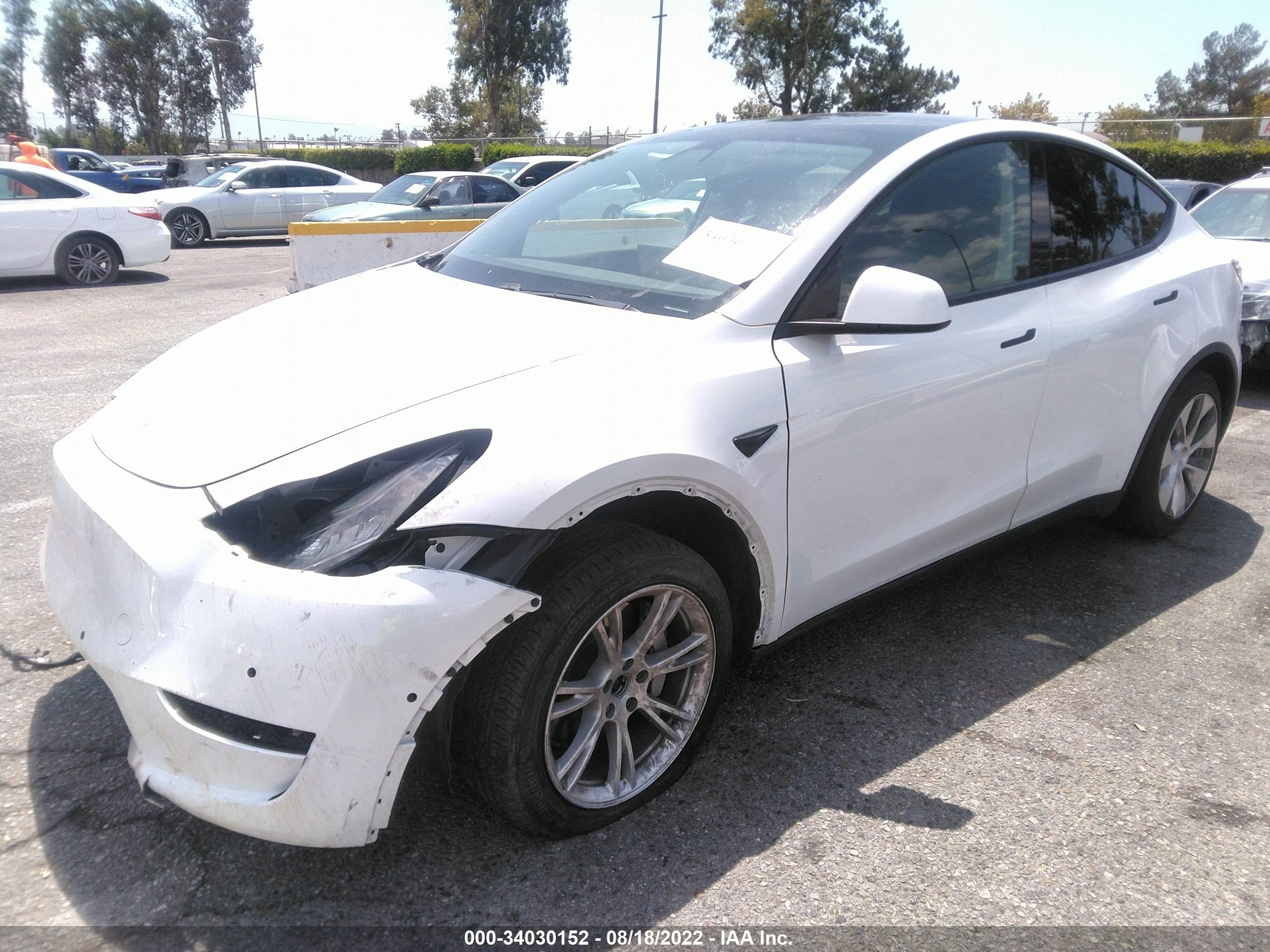 5YJYGDEE0MF082488  tesla model y 2021 IMG 1