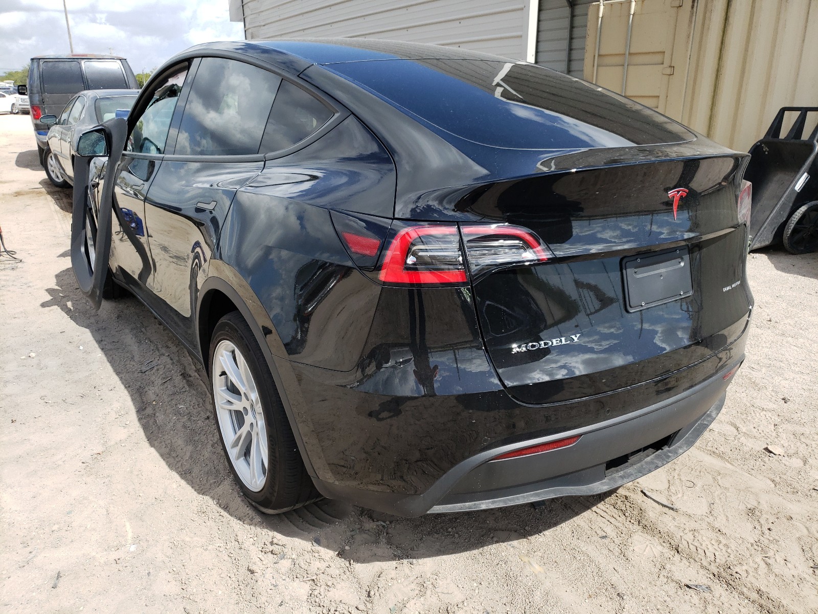 5YJYGDEE1MF083309  tesla model y 2021 IMG 2