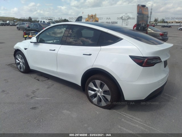 5YJYGDEE2LF027393  tesla model y 2020 IMG 2