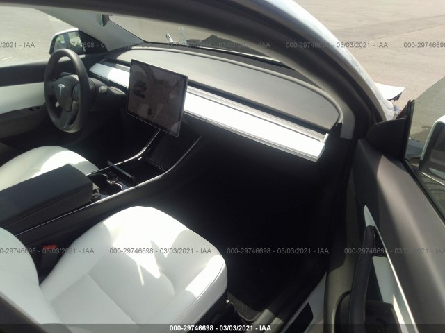 5YJYGDEE2LF027393  tesla model y 2020 IMG 4