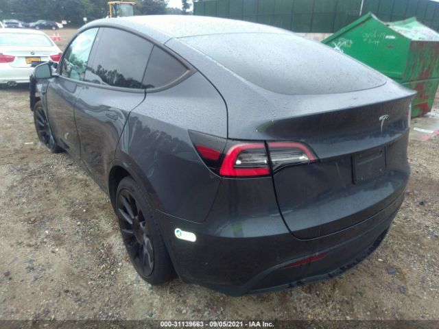 5YJYGDEE2LF045621  tesla model y 2020 IMG 2