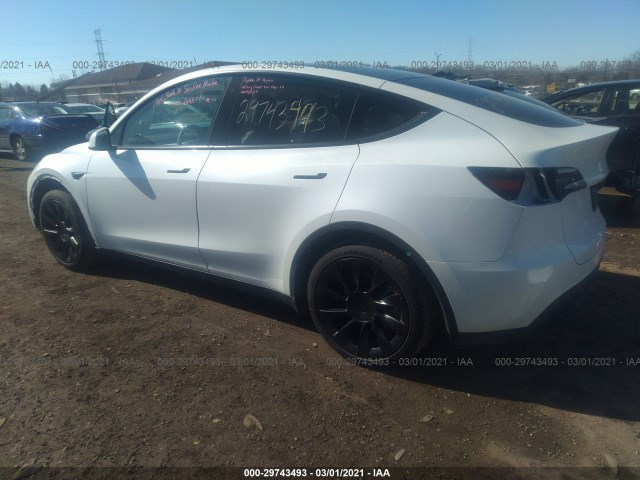 5YJYGDEE5LF049209  tesla model y 2020 IMG 2