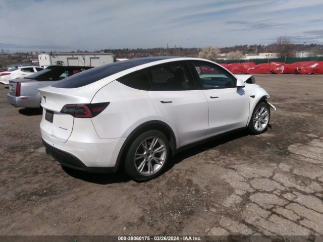 5YJYGDEE8LF020321  tesla model y 2020 IMG 3