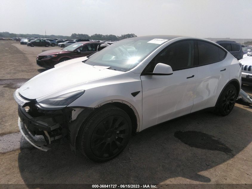 5YJYGDEE8LF038849  tesla model y 2020 IMG 1