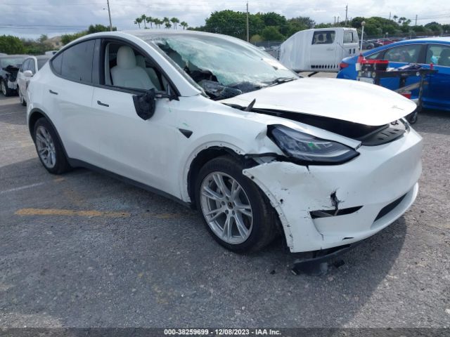 5YJYGDEE9MF066970  tesla model y 2021 IMG 0