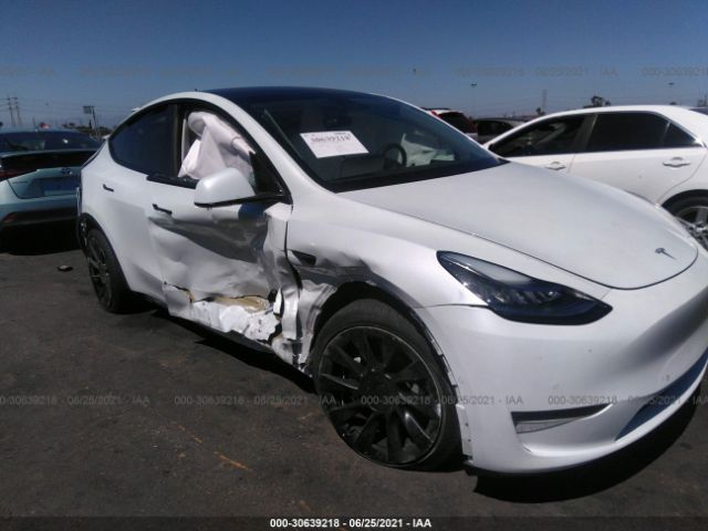 5YJYGDEE9MF095790  tesla model y 2021 IMG 5