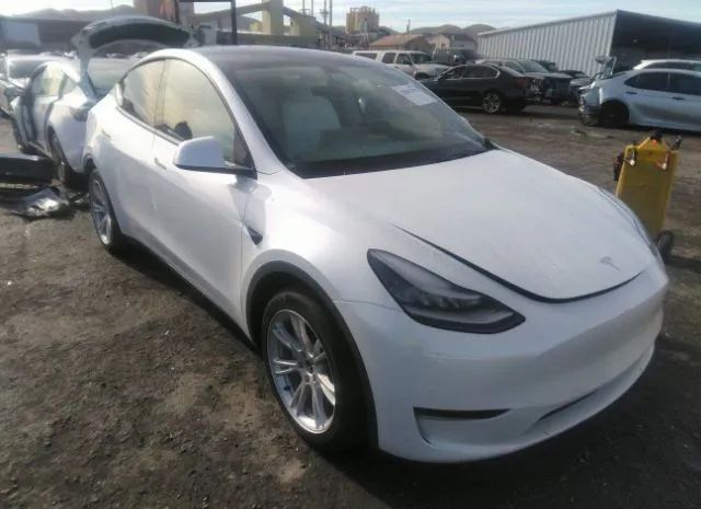 5YJYGDEEXLF018277  tesla model y 2020 IMG 0