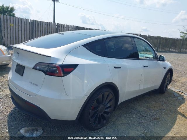 5YJYGDEF1LF025370  tesla model y 2020 IMG 3