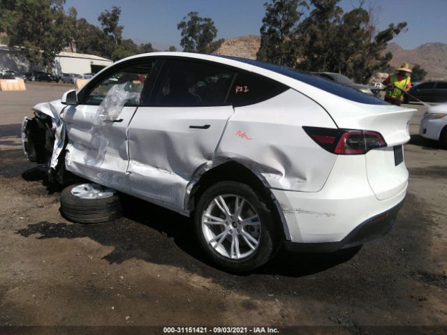 5YJYGAEE2MF160090  tesla model y 2021 IMG 2