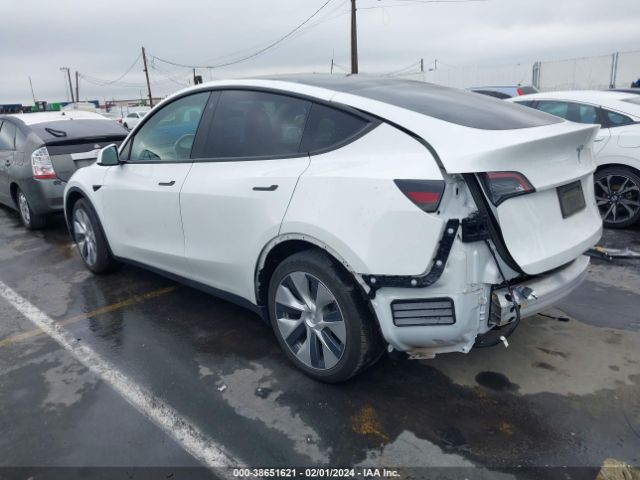 5YJYGAEE6MF180326  tesla model y 2021 IMG 2