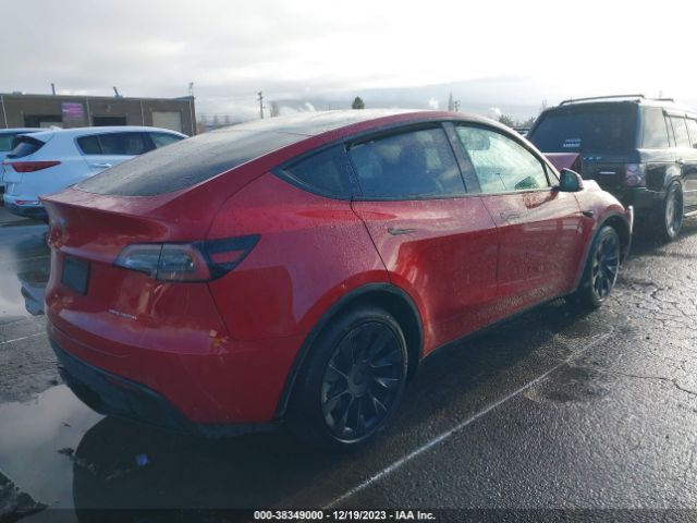 5YJYGAEE7MF262159  tesla model y 2021 IMG 3