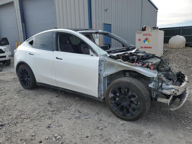 5YJYGAEE9MF143884  tesla model y 2021 IMG 3