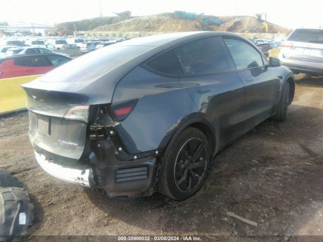 5YJYGAEEXMF299383  tesla model y 2021 IMG 3