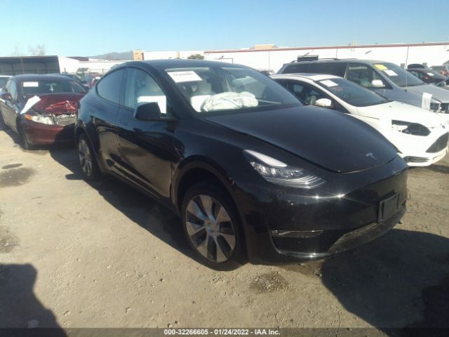 5YJYGDED9MF103961  tesla model y 2021 IMG 0