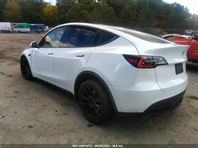 5YJYGDEE0MF102190  tesla model y 2021 IMG 2