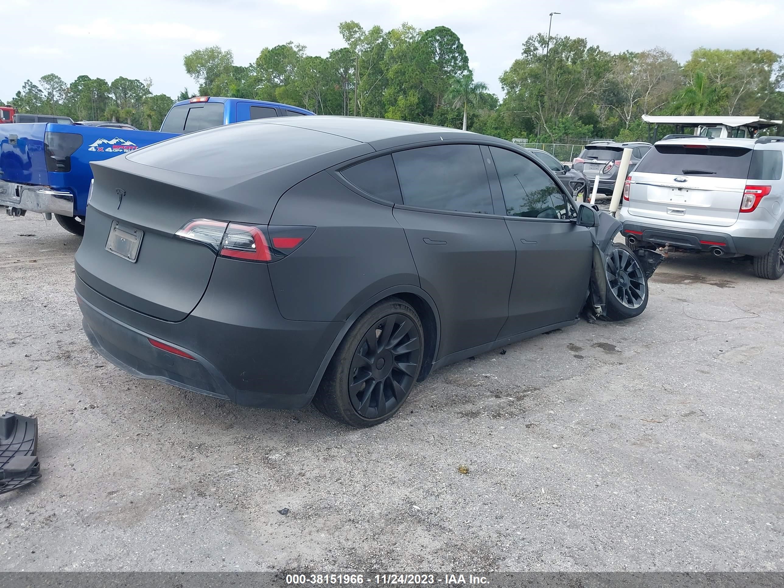 5YJYGDEE0MF278236  tesla model y 2021 IMG 3