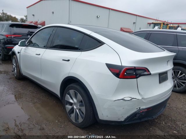 5YJYGDEE2MF246825  tesla model y 2021 IMG 2