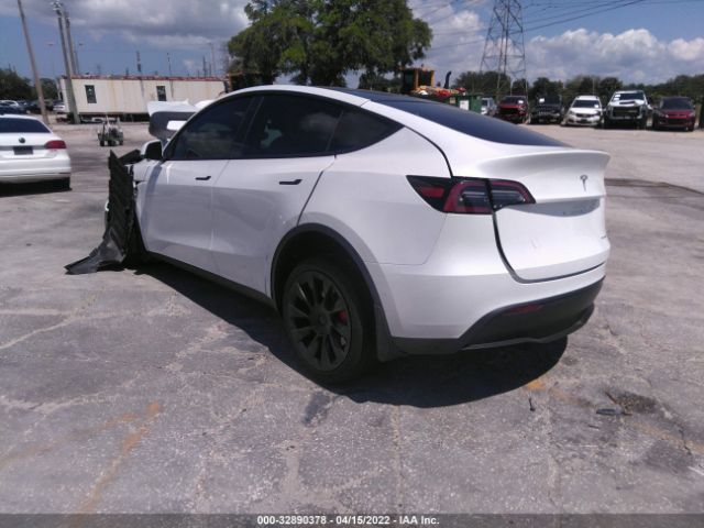 5YJYGDEE3MF244758  tesla model y 2021 IMG 2