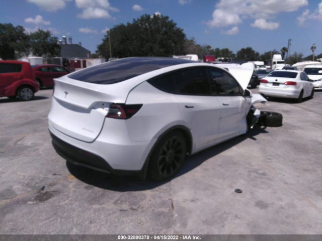 5YJYGDEE3MF244758  tesla model y 2021 IMG 3