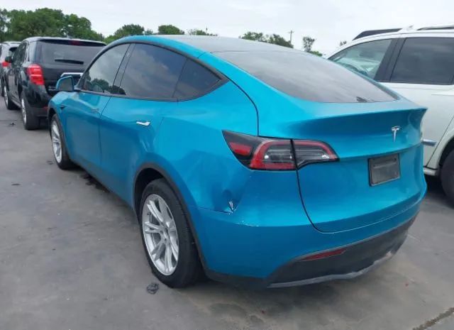 5YJYGDEE4MF188443  tesla model y 2021 IMG 2