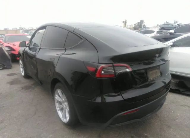 5YJYGDEE4MF215320  tesla model y 2021 IMG 2