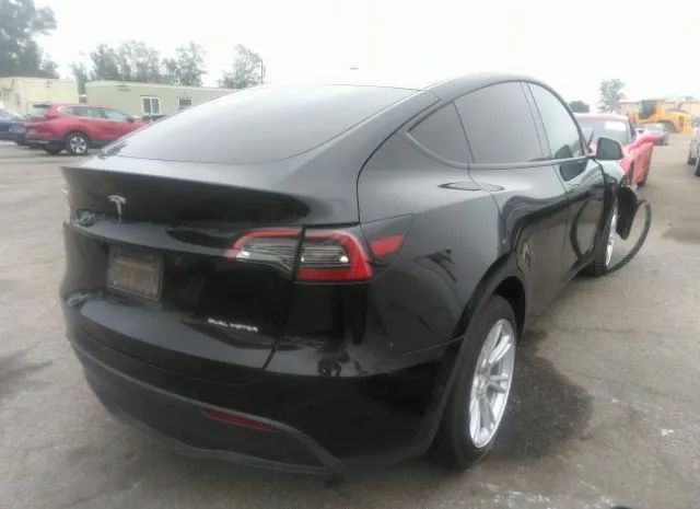 5YJYGDEE4MF215320  tesla model y 2021 IMG 3