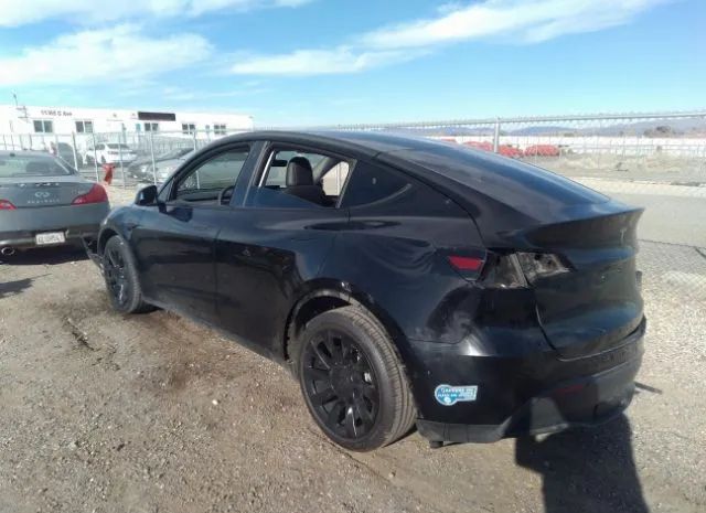 5YJYGDEE6MF206568  tesla model y 2021 IMG 2