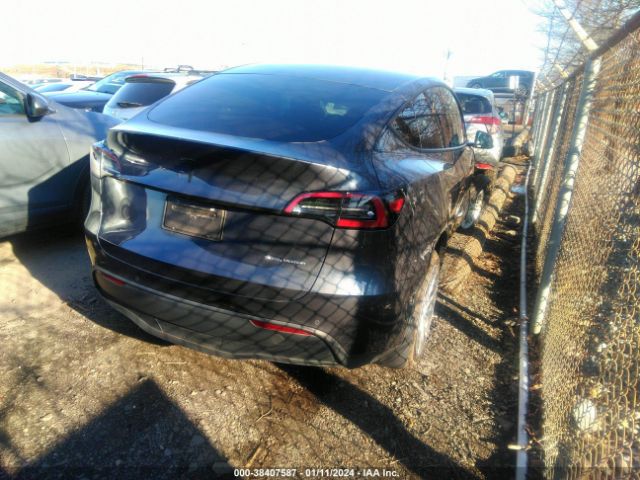 5YJYGDEE6MF305424  tesla model y 2021 IMG 3