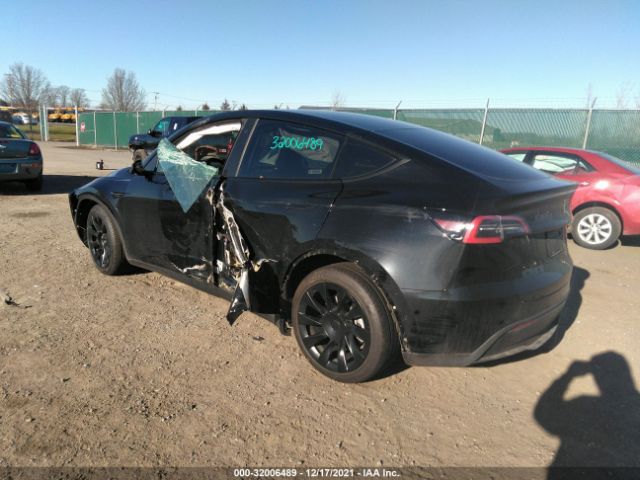 5YJYGDEE7MF065364  tesla model y 2021 IMG 2