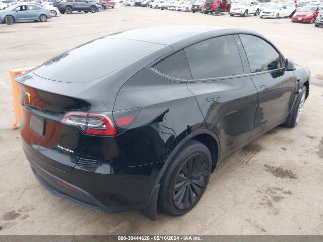 5YJYGDEE7MF284387  tesla model y 2021 IMG 3