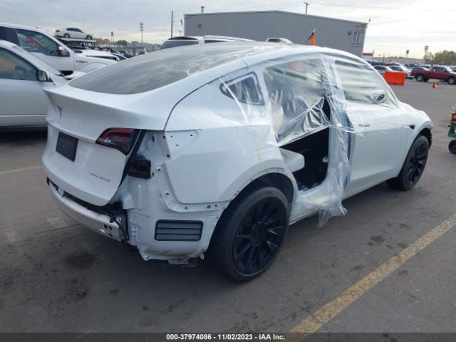 5YJYGDEE8MF212856  tesla model y 2021 IMG 3