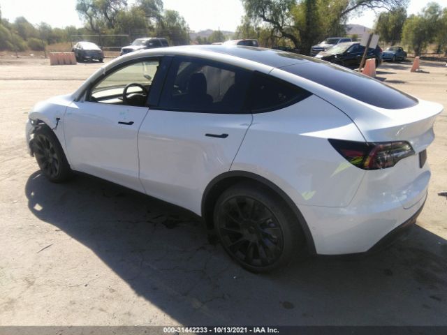 5YJYGDEE8MF216860  tesla model y 2021 IMG 2