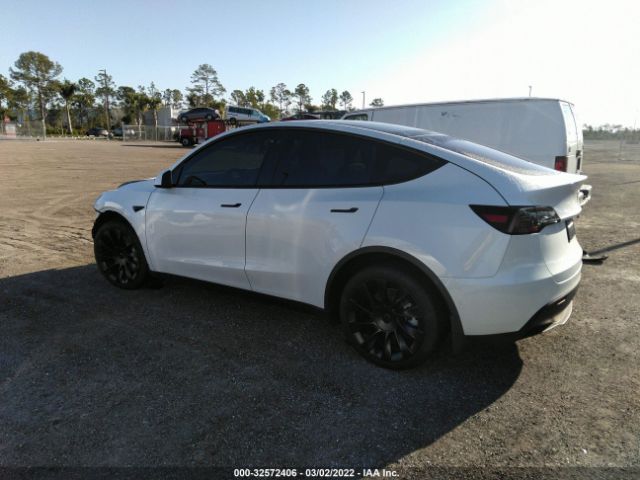 5YJYGDEE8MF244982  tesla model y 2021 IMG 2