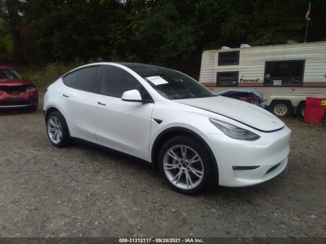 5YJYGDEE9MF142669  tesla model y 2021 IMG 0