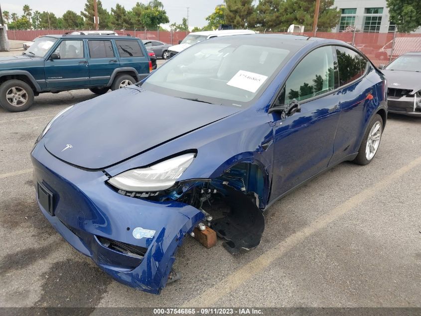 5YJYGDEE9MF258082  tesla model y 2021 IMG 1