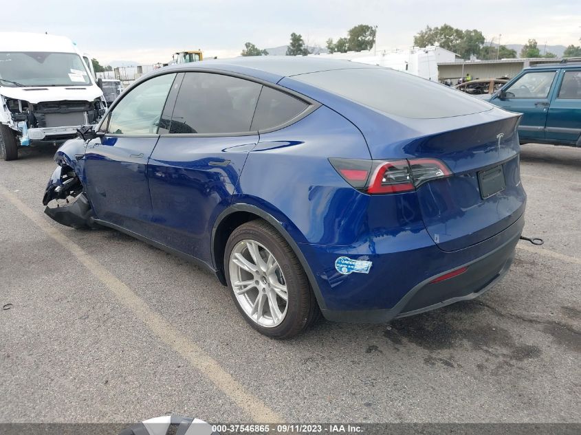 5YJYGDEE9MF258082  tesla model y 2021 IMG 2