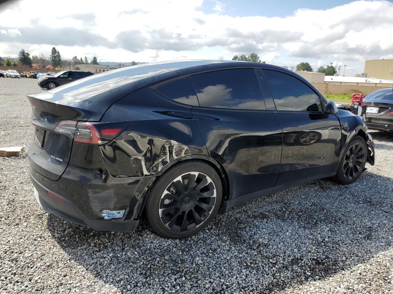 5YJYGDEEXMF216326  tesla model y 2021 IMG 2