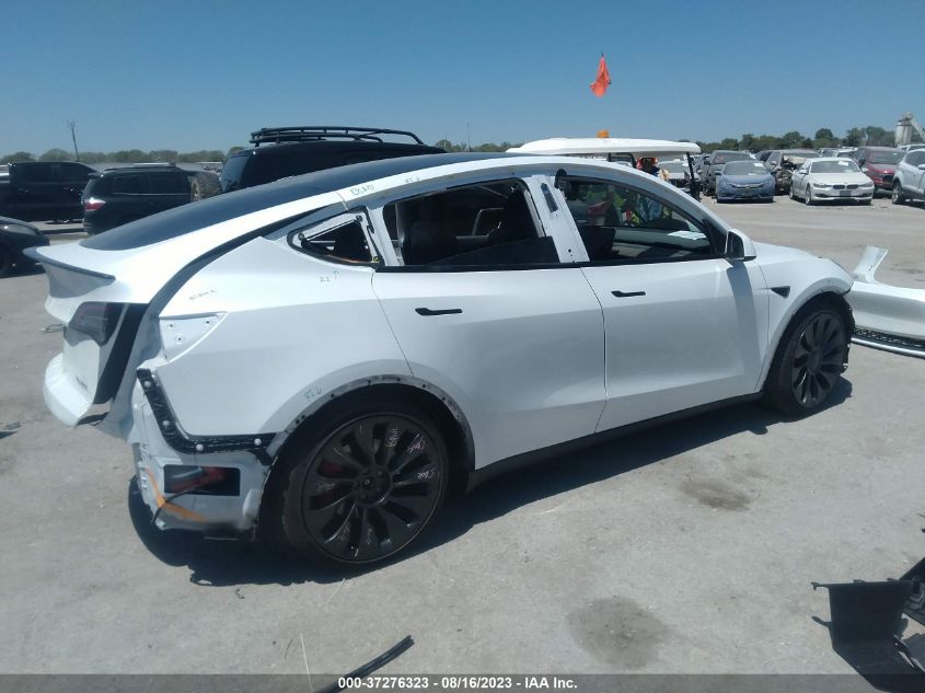 5YJYGDEF4MF076220  tesla model y 2021 IMG 3