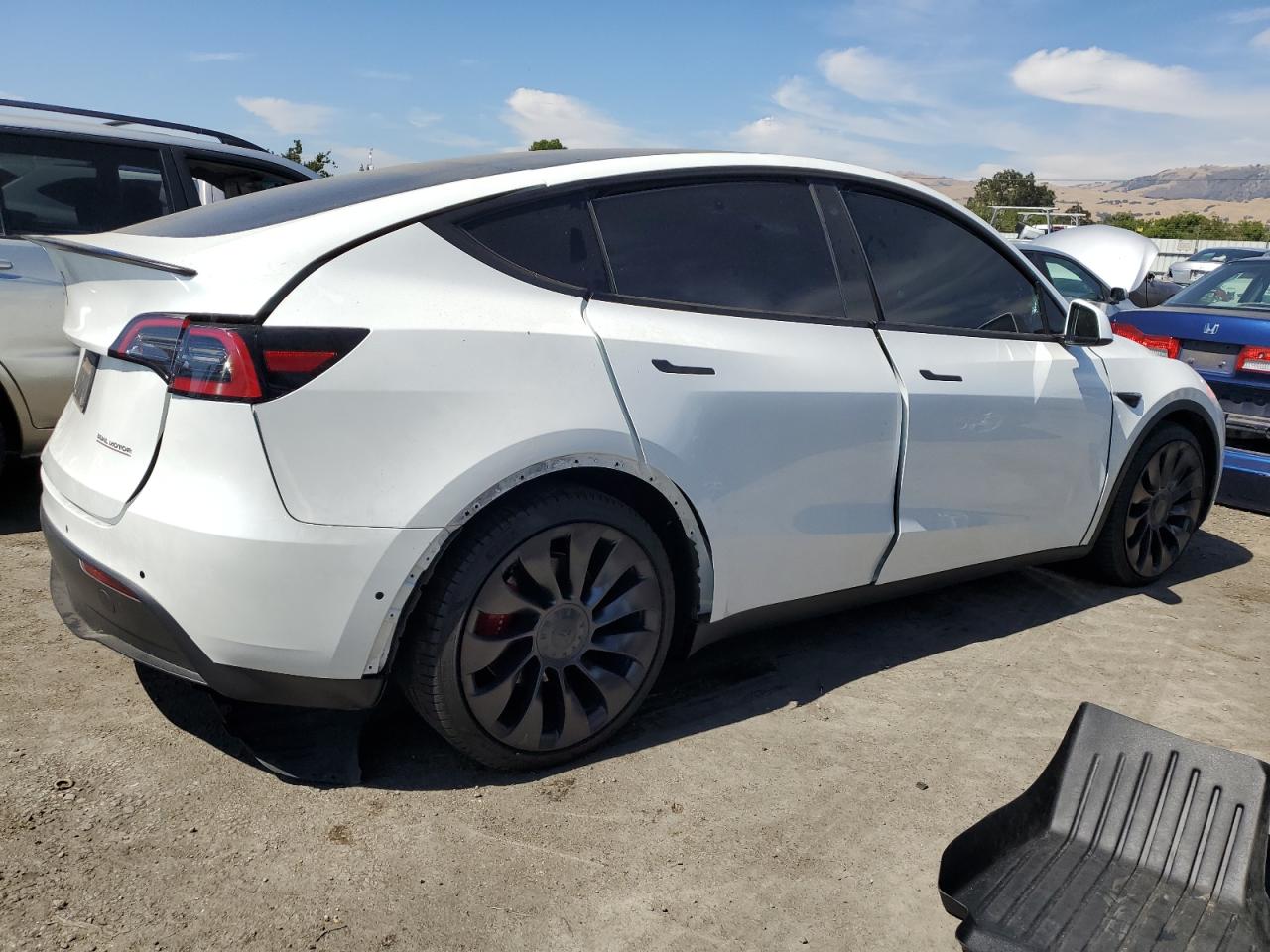 5YJYGDEF9MF267308  tesla model y 2021 IMG 2