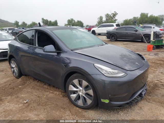 7SAYGDEE2NF320880  tesla model y 2022 IMG 0