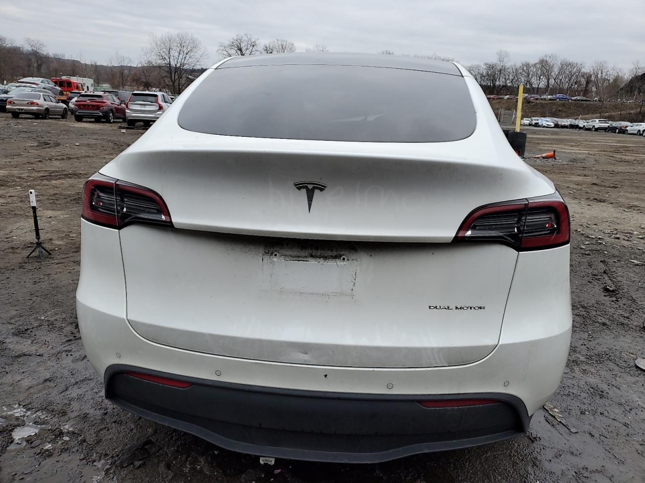 7SAYGDEE6NF322650  tesla model y 2022 IMG 5