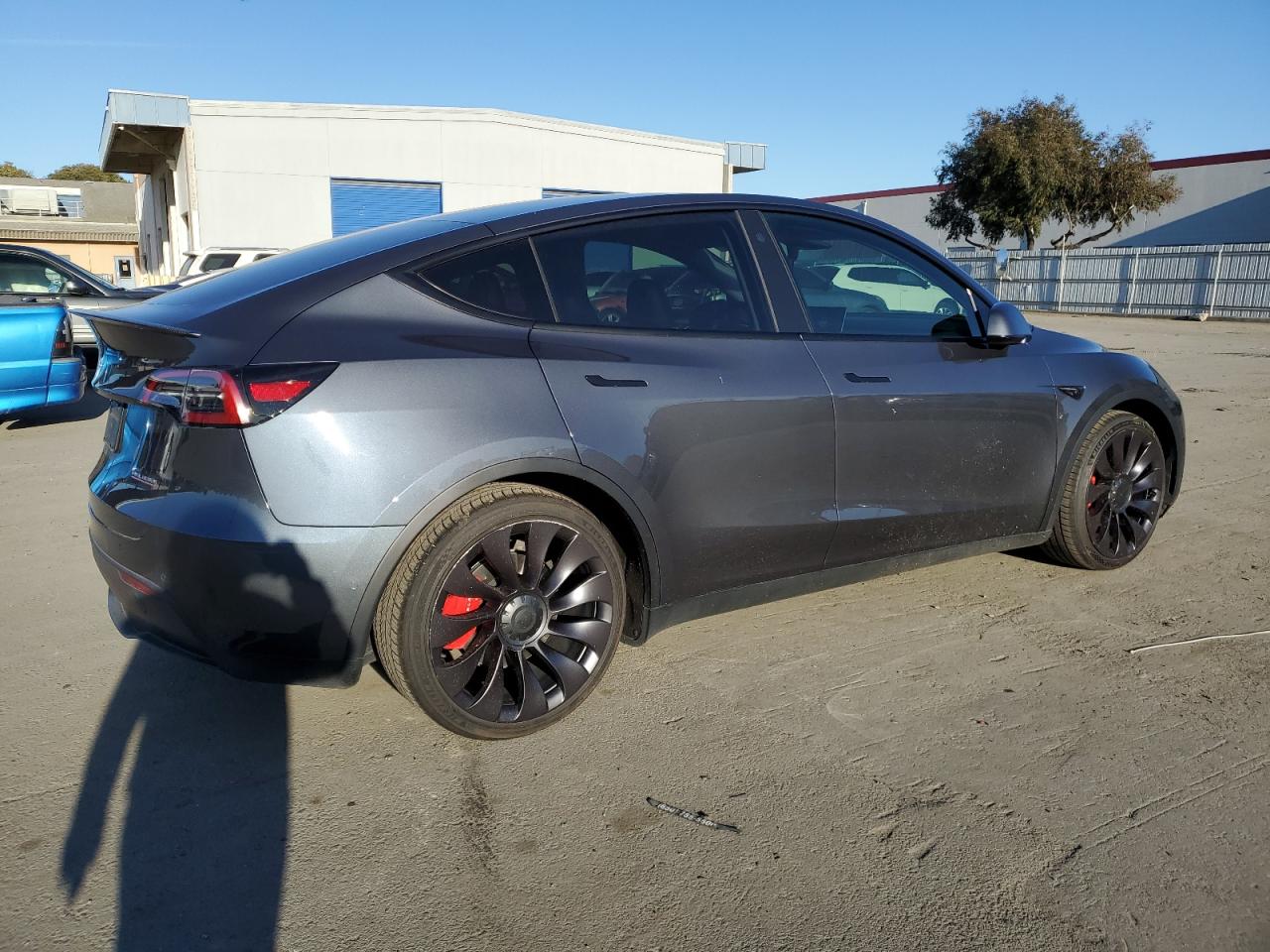 7SAYGDEF2NF330169  tesla model y 2022 IMG 2