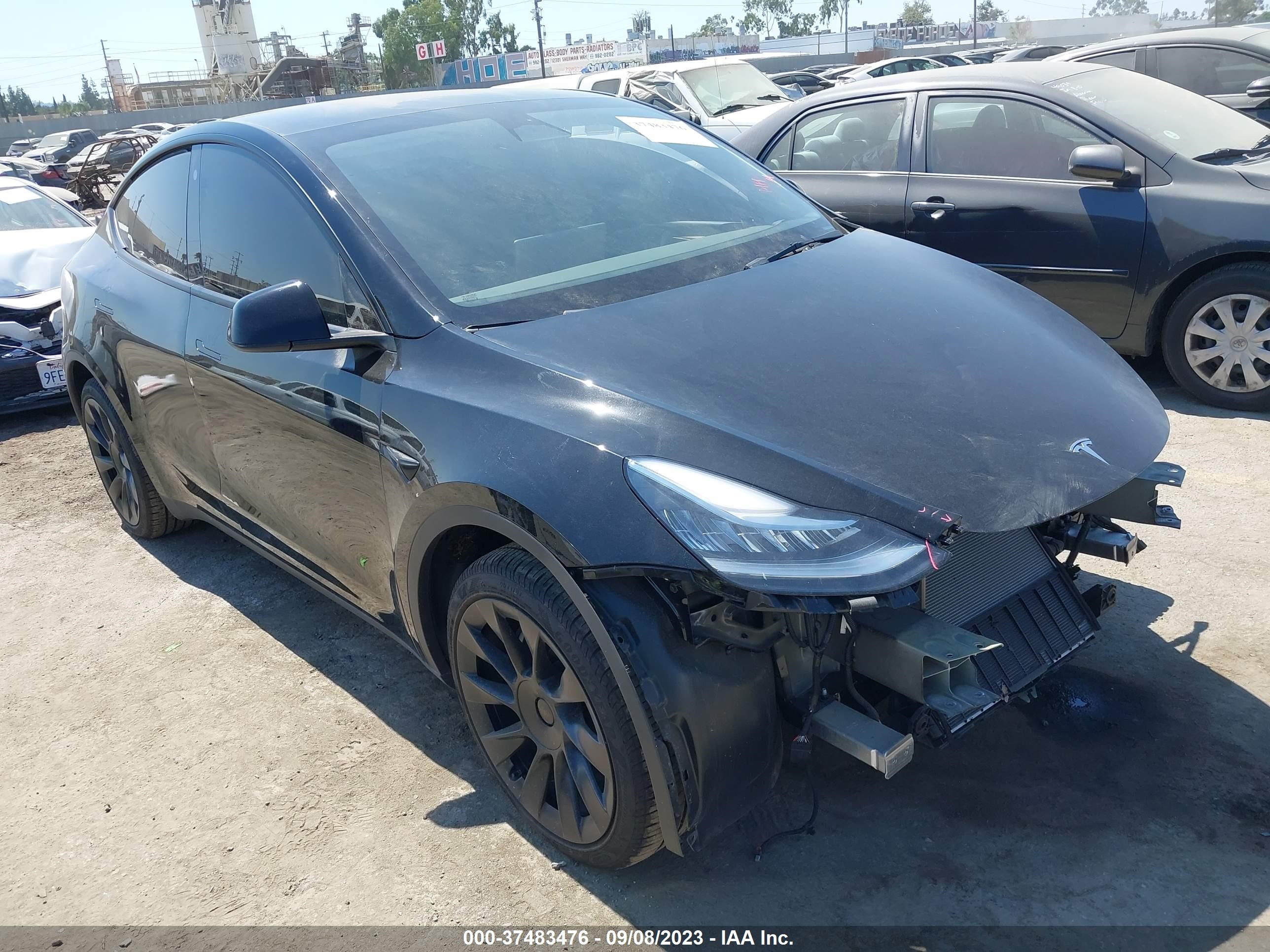 7SAYGAEE5PF606028  tesla model y 2023 IMG 0