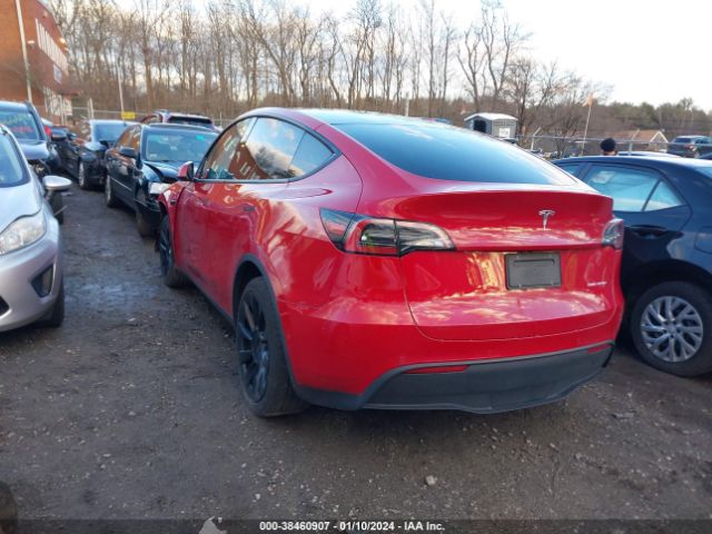 7SAYGDEE0NF328492  tesla model y 2022 IMG 2