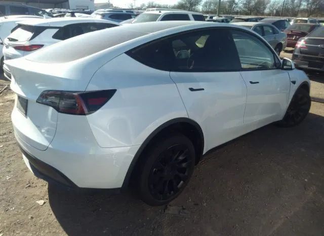 7SAYGDEE0PA032582  tesla model y 2023 IMG 3