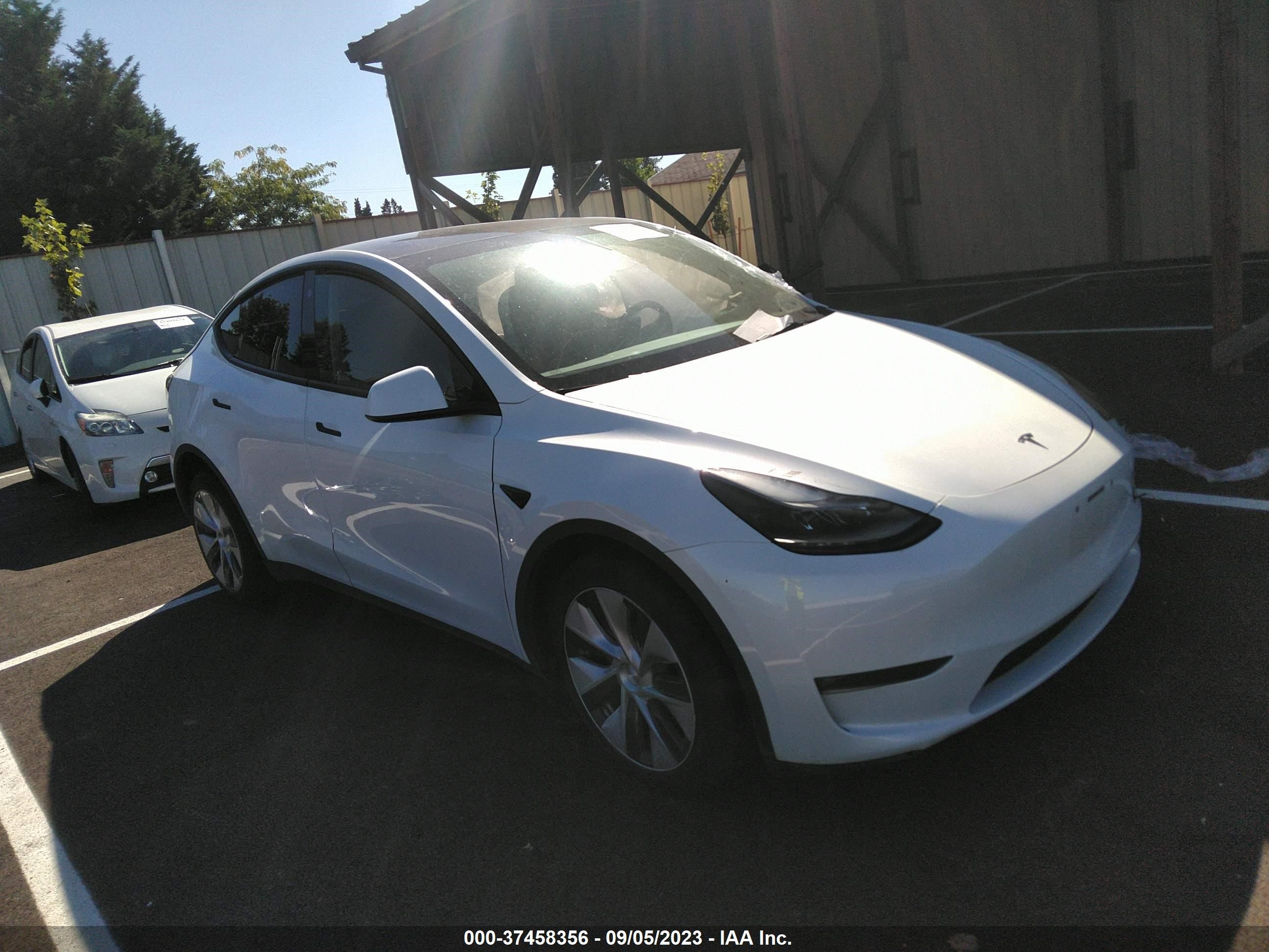 7SAYGDEE2PF624763  tesla model y 2023 IMG 0