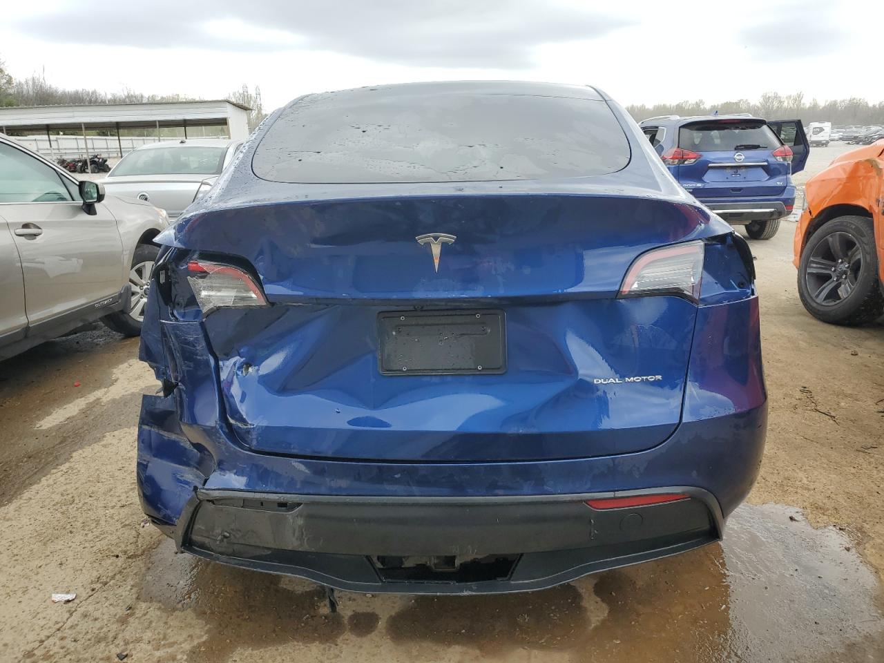 7SAYGDEE4NA005205  tesla model y 2022 IMG 5